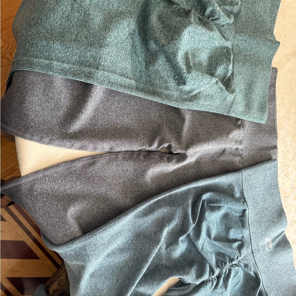 Blue and Gray Leggings with Soft Texture
